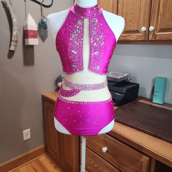 New!! Jazz Costume and wristbands - Picture 5 of 6